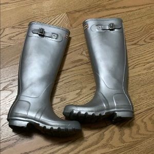 HUNTER TALL SILVER RUBBER BOOTS SIZE US F5 M4